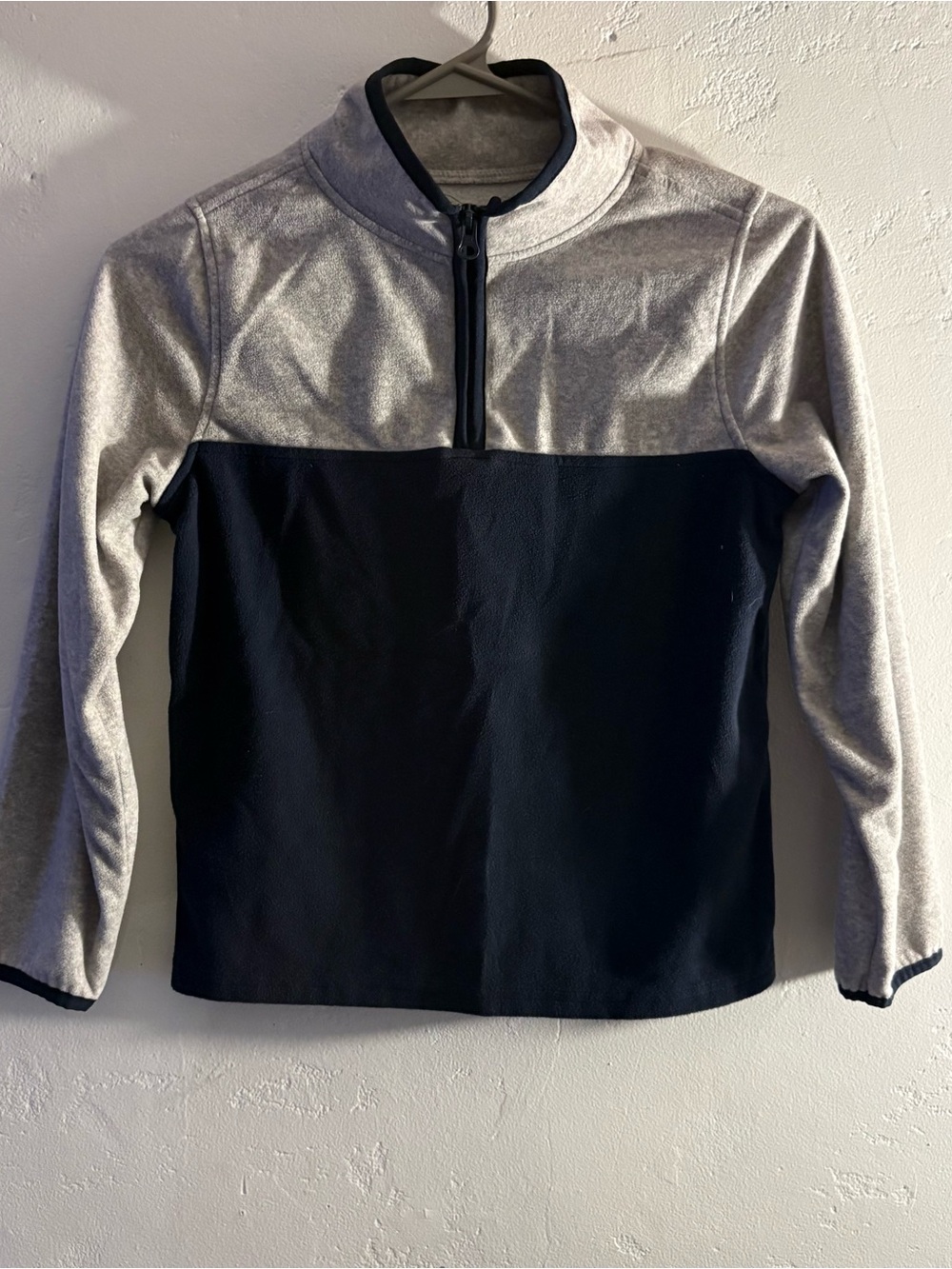 OshKosh B’gosh Boys Size 10 Gray Navy Quarter Zip Fleece Pullover